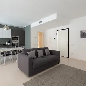  Appartamento Porta Nuova Bright And Roomy Flat Italia